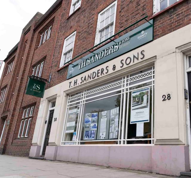 T H Sanders & Sons Funeral Directors in Richmond