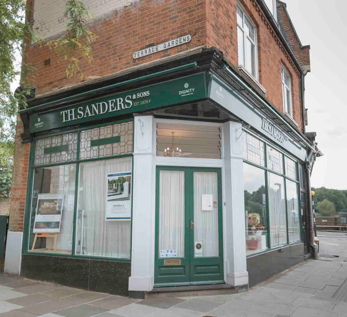 T H Sanders & Sons Funeral Directors