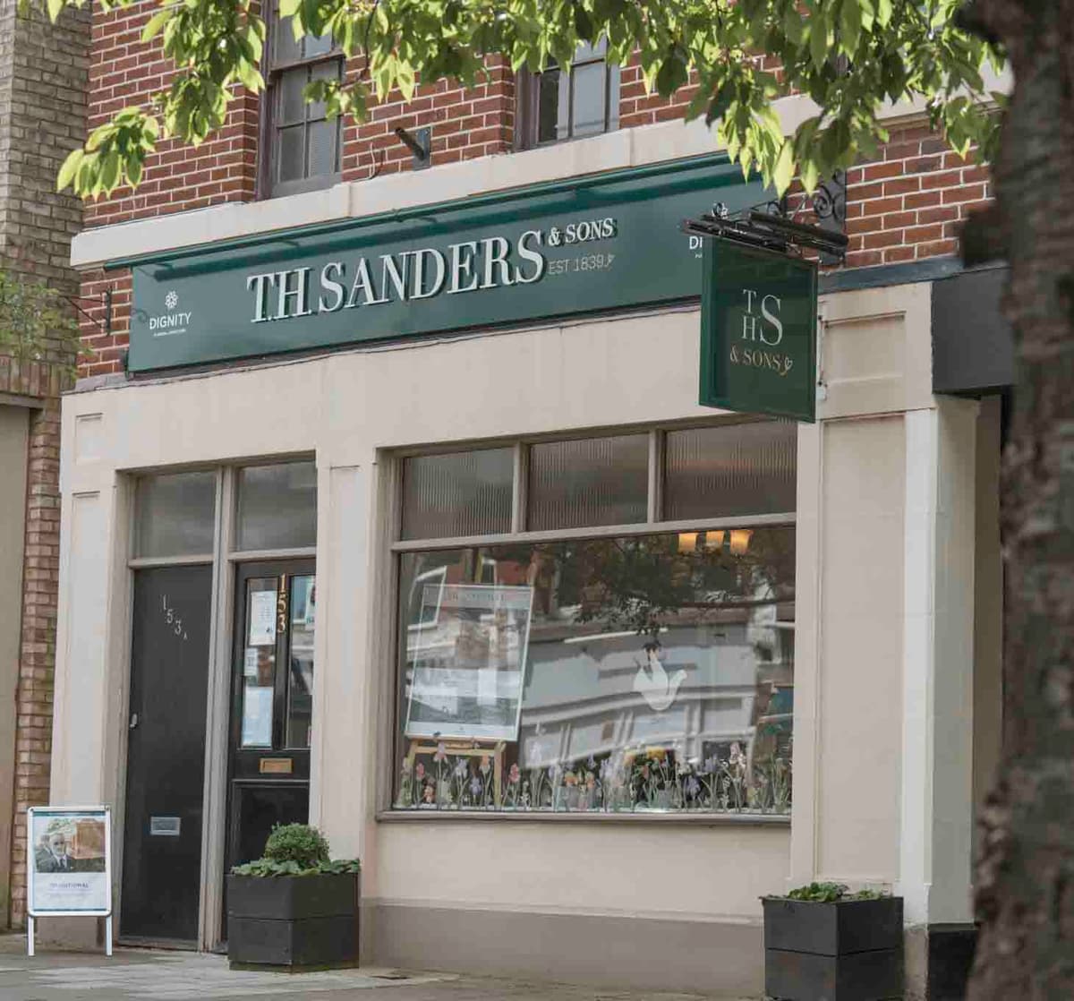 T H Sanders & Sons Funeral Directors